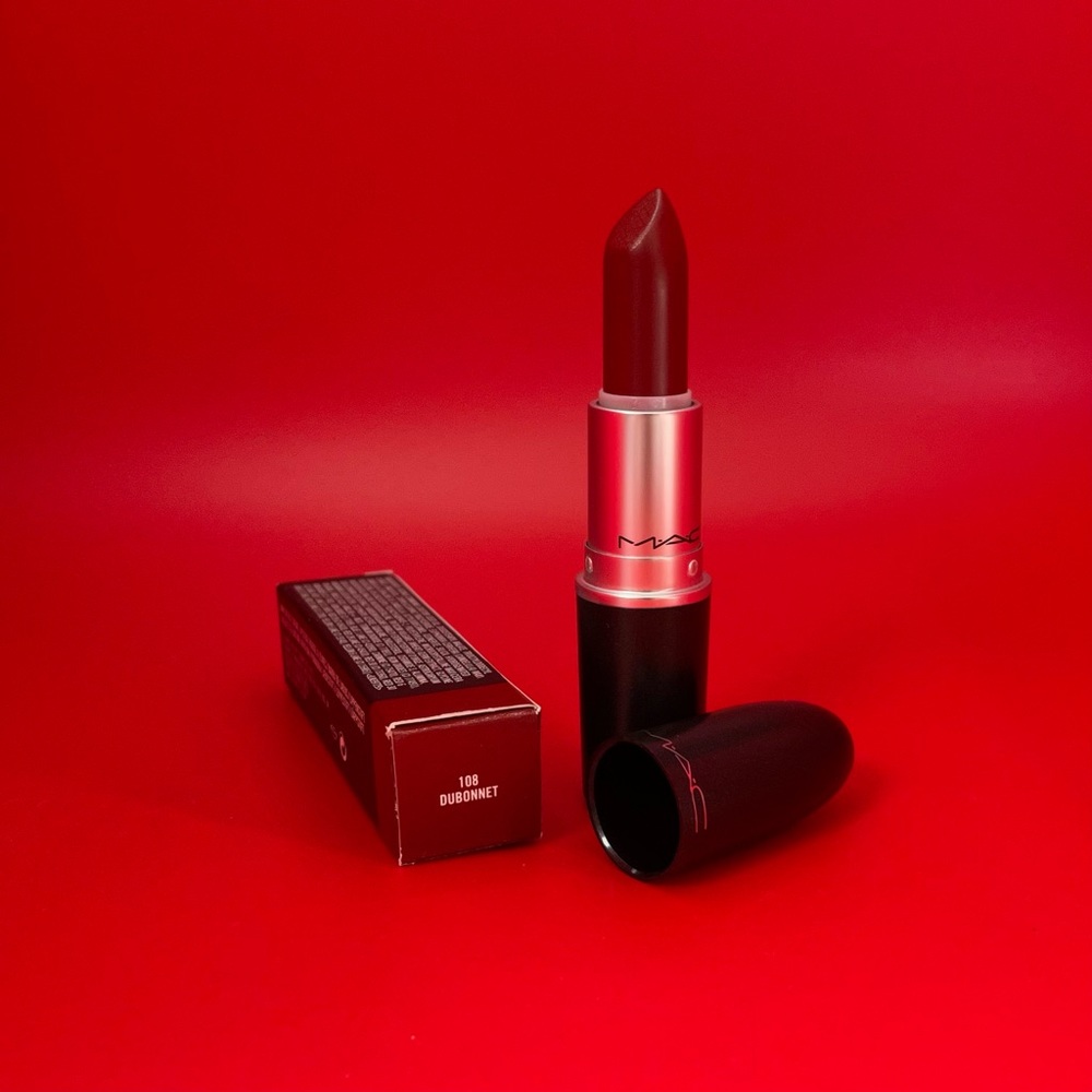 MAC Cosmetics Amplified Crème Lipstick - Dubonnet [#108]